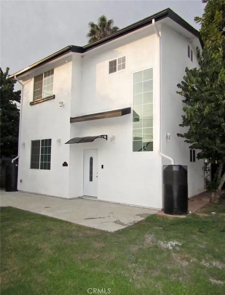 16023 Wyandotte Street, Lake Balboa, CA — listing photo 1