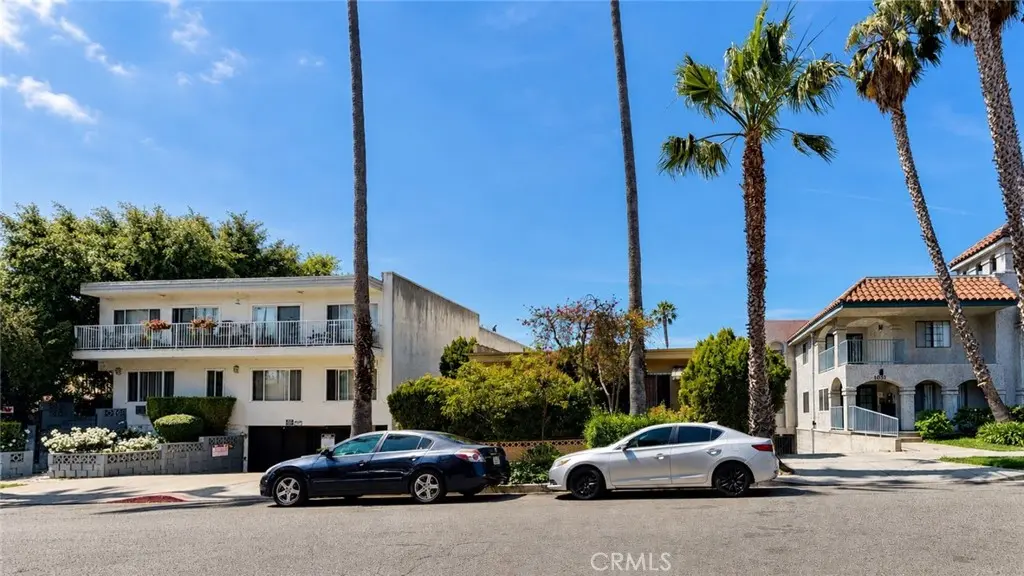 1029 N Orange Grove, West Hollywood, CA — listing photo 1
