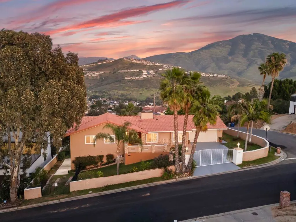 1405 Cuyamaca Ave, Spring Valley, CA — listing photo 1