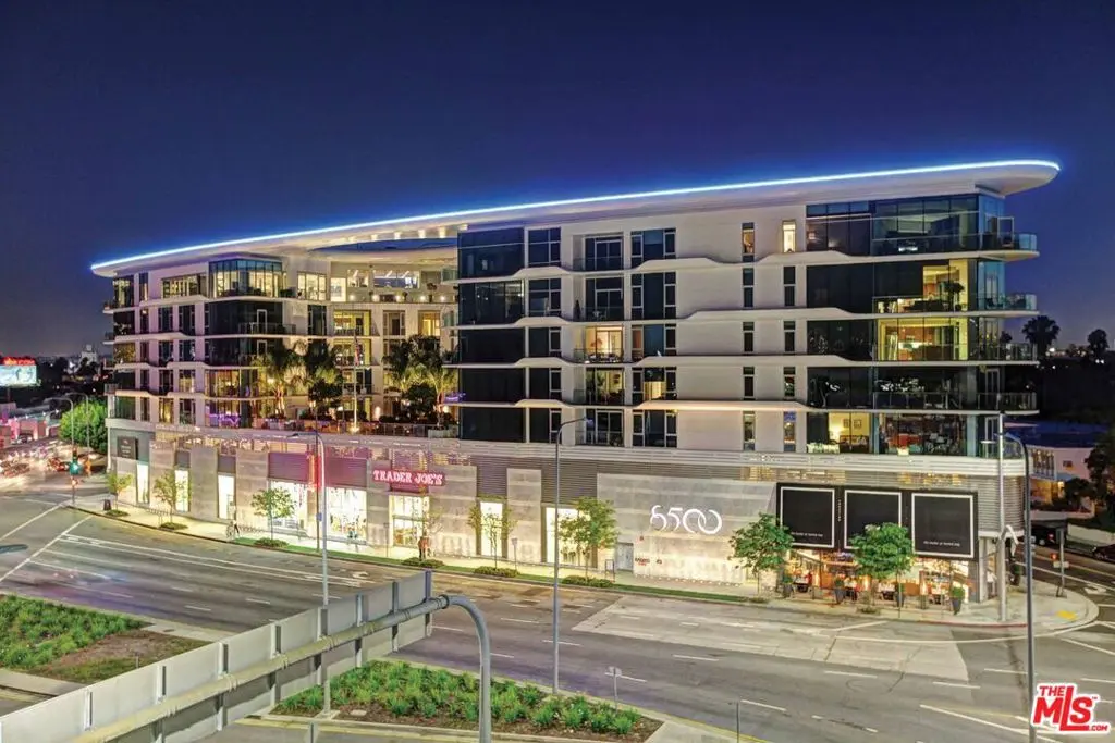 Residential Lease for rent at 8500 Burton Way 614, Los Angeles, Los Angeles County, CA featuring 2 beds and 2 baths