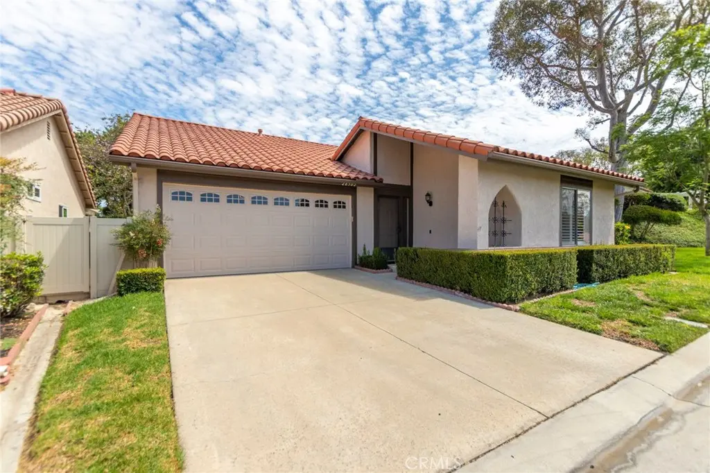 Single Family Residence for sale at 28302 Borgona, Mission Viejo, CA featuring 2 beds and 2 baths