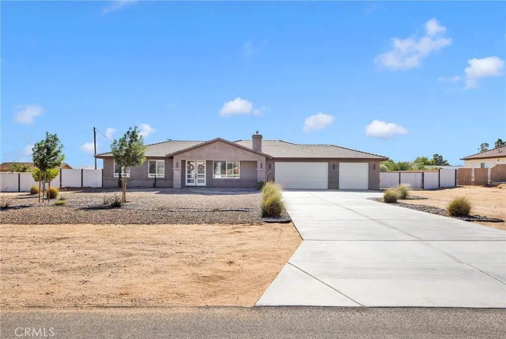 Single Family Residence for sale at 16160 Tenaya, Apple Valley, CA featuring 3 beds and 3 baths