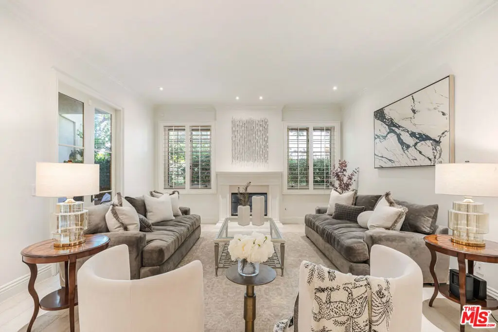 Condominium for sale at 10120 Empyrean Way 102, Los Angeles, CA featuring 2 beds and 3 baths