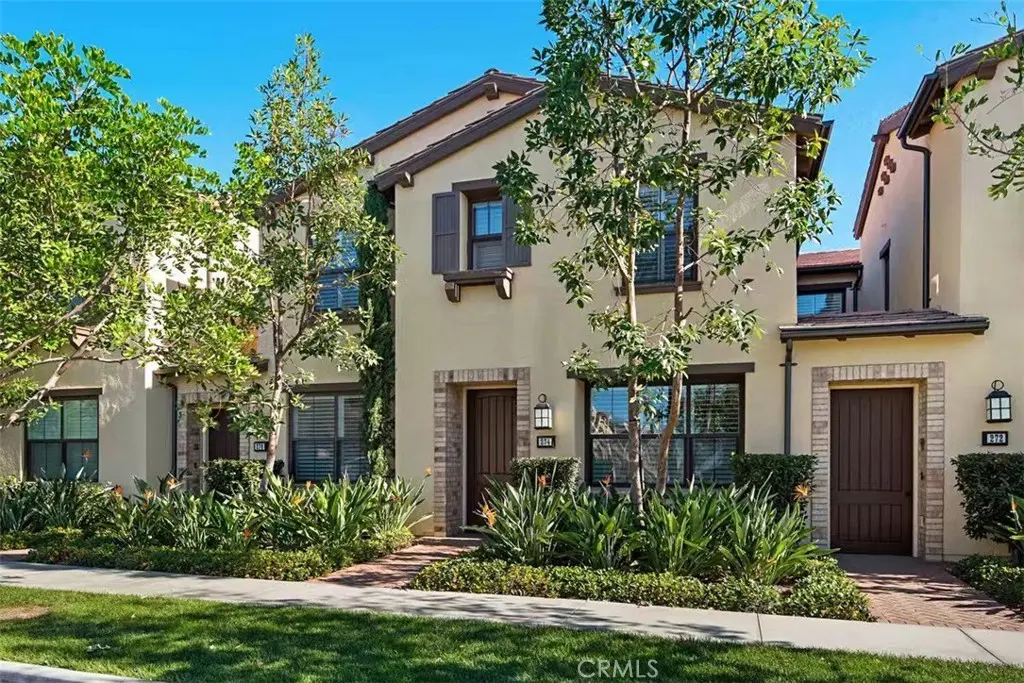 Residential Lease for rent at 274 Rodeo, Irvine, Orange County, CA featuring 1 bed and 1 bath