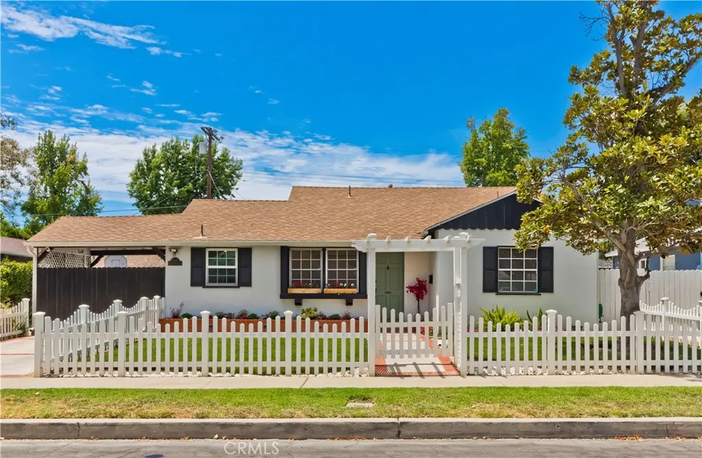 5429 Columbus Avenue, Sherman Oaks, CA — listing photo 1