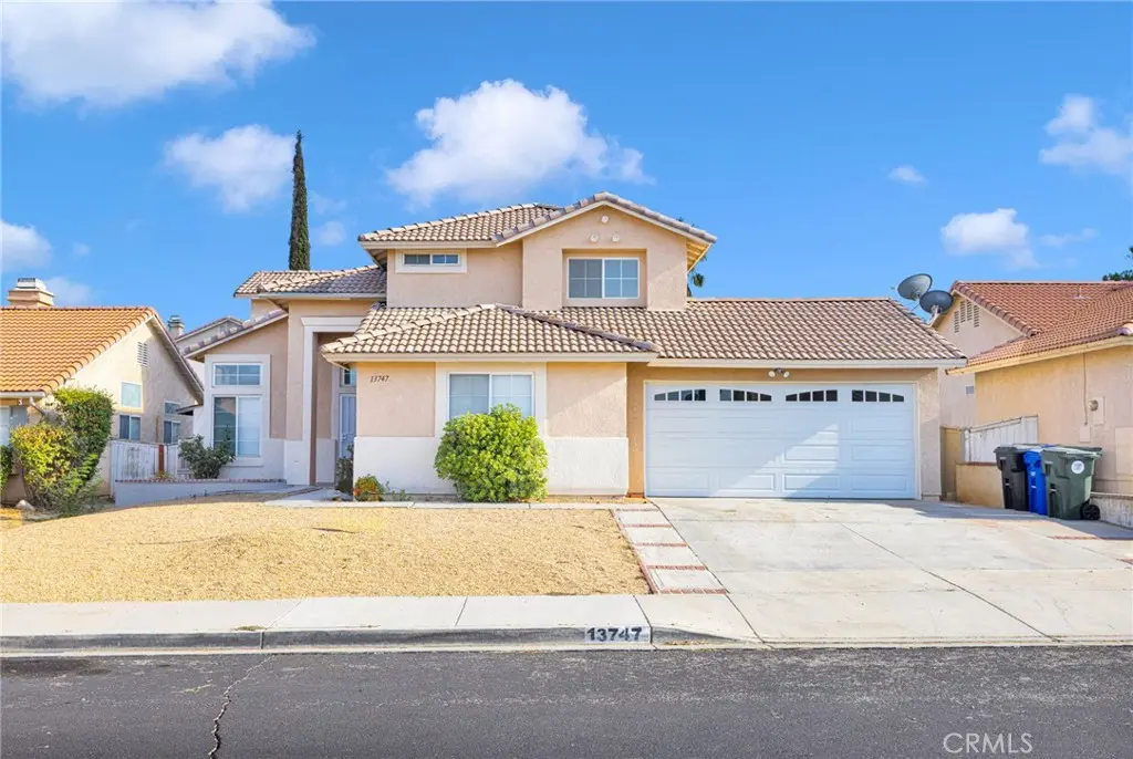 13747 Valera, Victorville, CA — listing photo 1