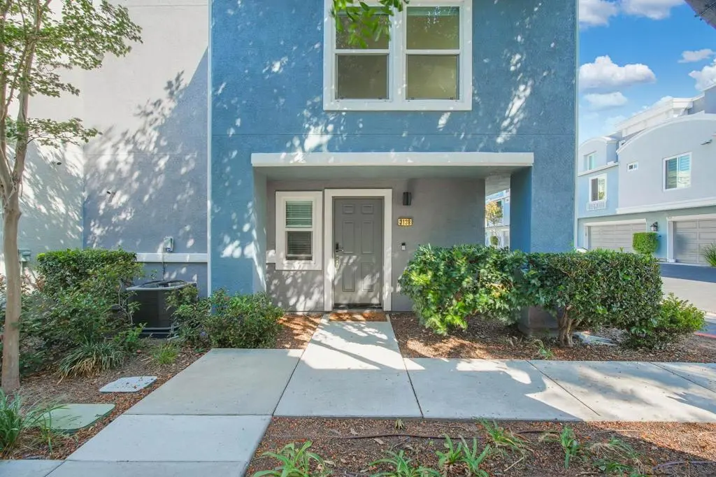 Townhouse for sale at 3138 Lighthouse Ridge, San Diego, CA featuring 2 beds and 3 baths