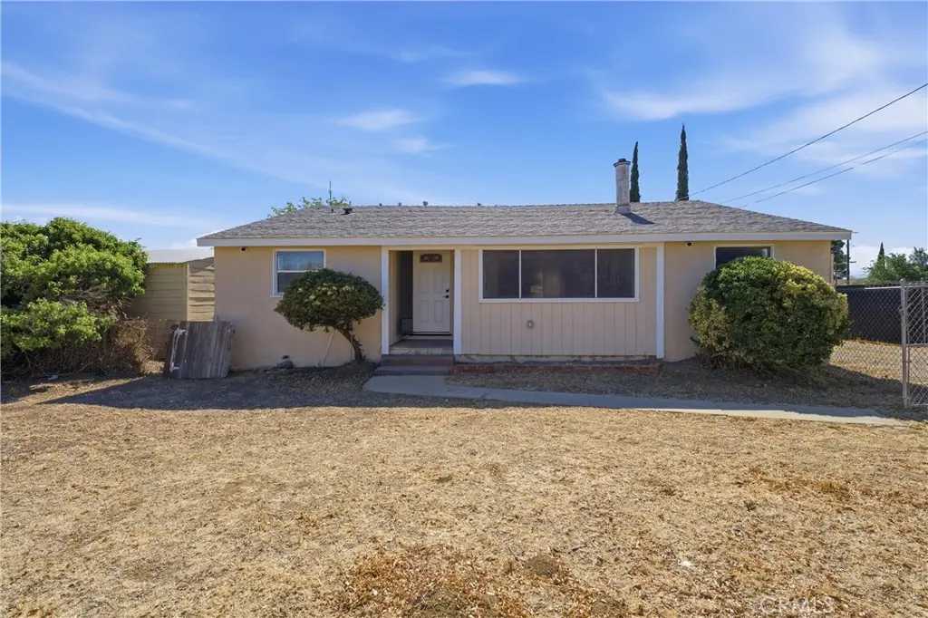 Single Family Residence for sale at 39018 8th Street E, Palmdale, CA featuring 3 beds and 1 bath
