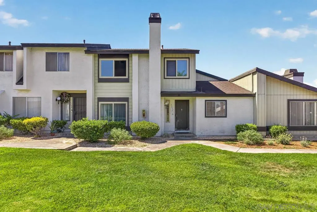 Townhouse for sale at 3292 Via Tonga, San Diego, CA featuring 3 beds and 3 baths