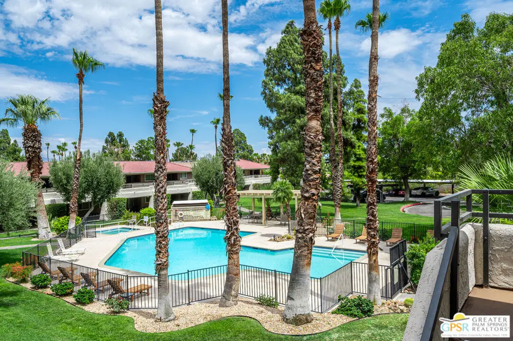 550 N Villa Court 214, Palm Springs, CA — listing photo 1