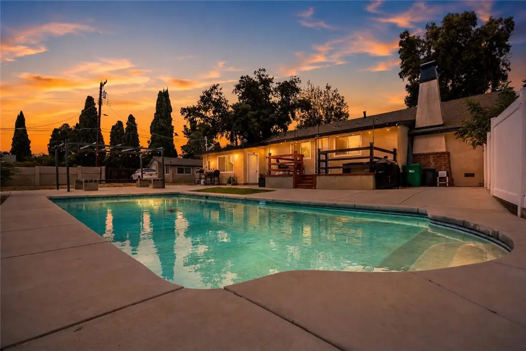 905 N San Gorgonio Avenue, Banning, CA — listing photo 1