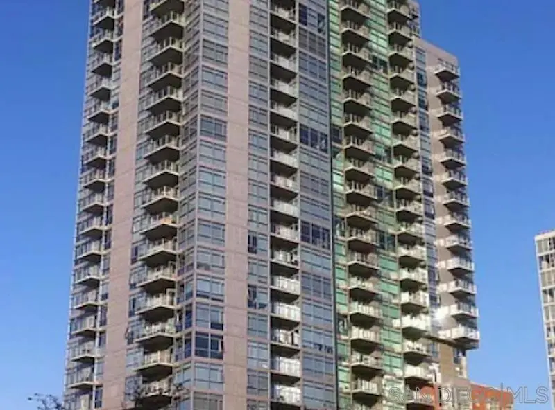 Apartment for rent at 800 The Mark Ln 208, San Diego, CA featuring 2 beds and 2 baths