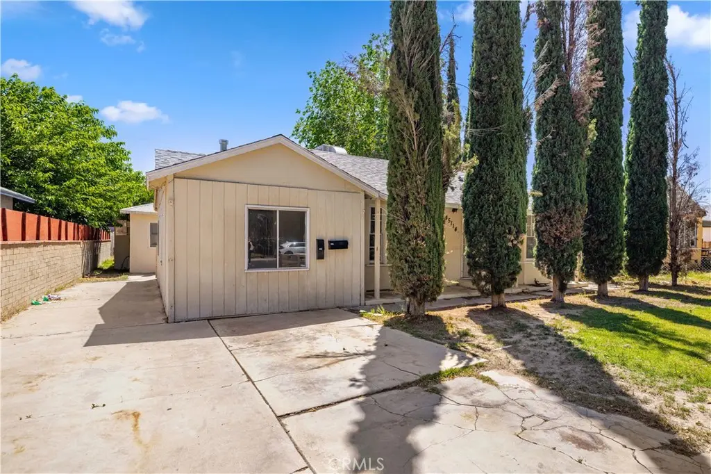 Triplex for sale at 45110 Elm, Lancaster, CA