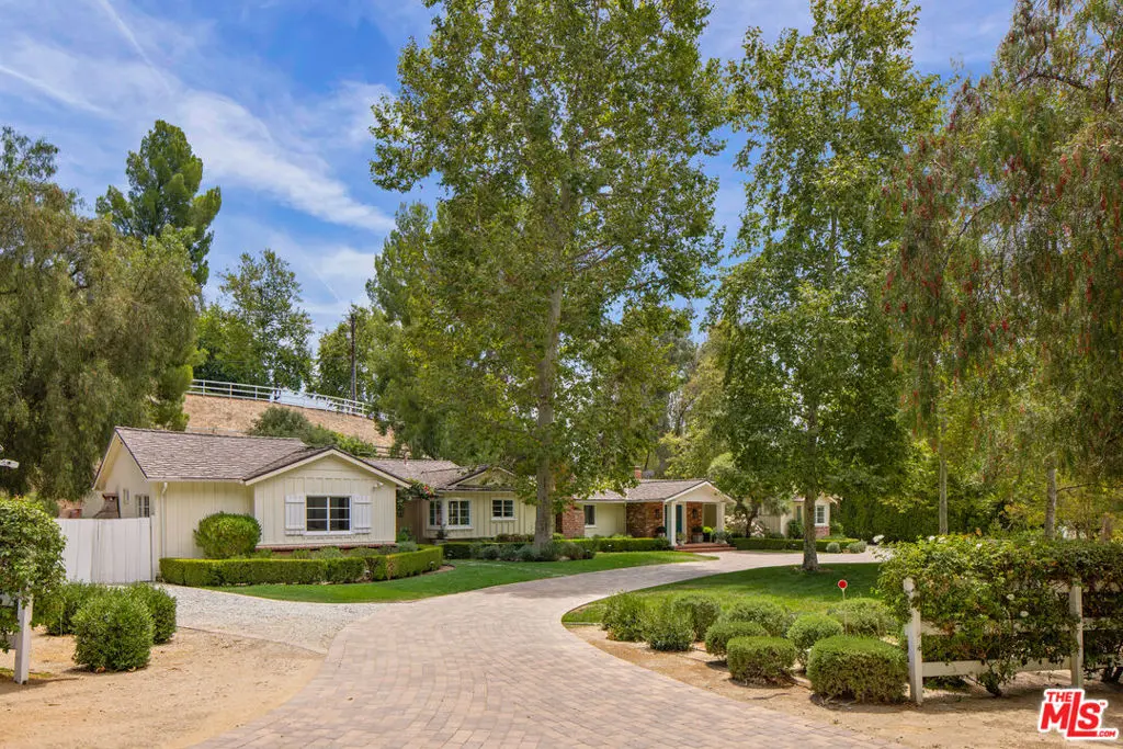 5840 Round Meadow Road, Hidden Hills, CA — listing photo 1
