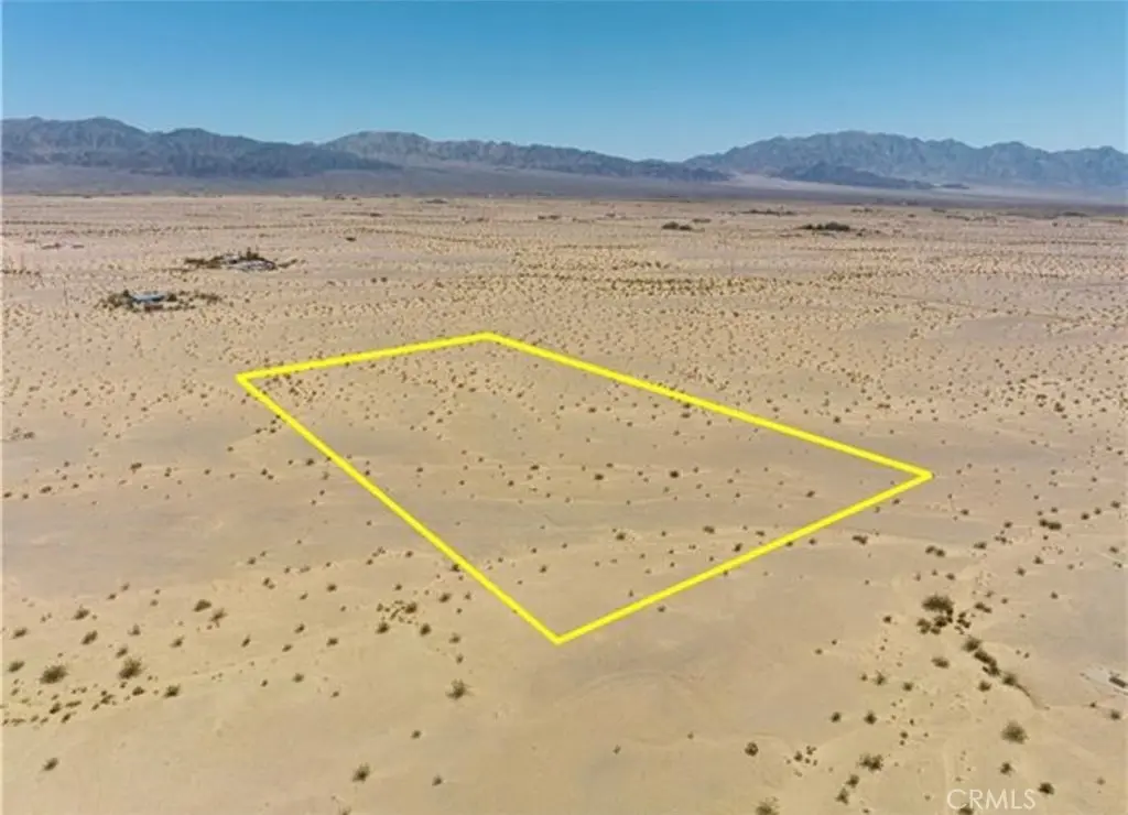 1234 Hollywood Lane, 29 Palms, CA — listing photo 1