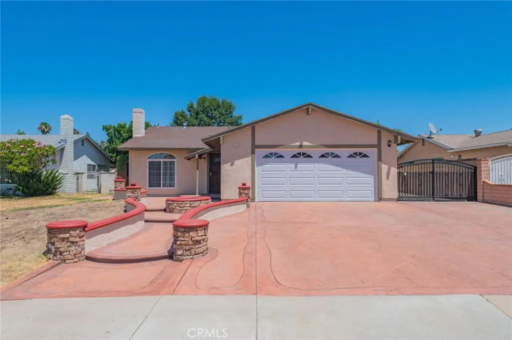 545 E Spruce Street, Ontario, CA — listing photo 1