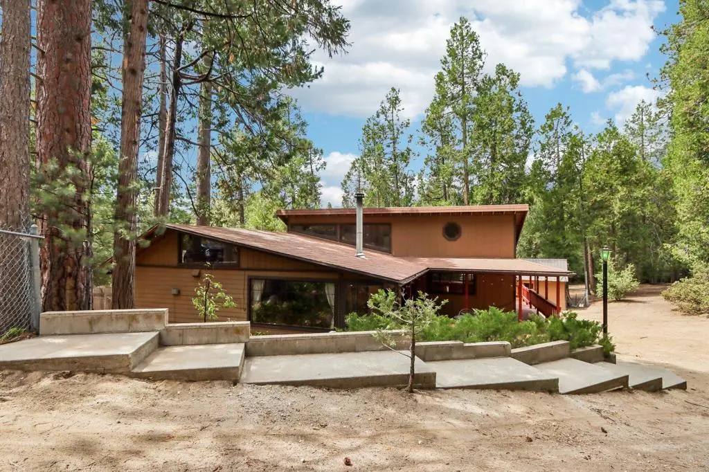 54820 Fern Drive, Idyllwild, CA — listing photo 1