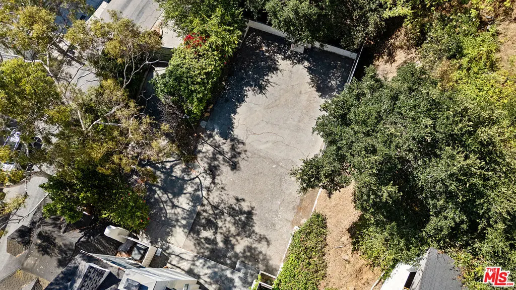 Single Family Residence for sale at 3001 Passmore Drive, Los Angeles, CA featuring 6 beds and 6 baths