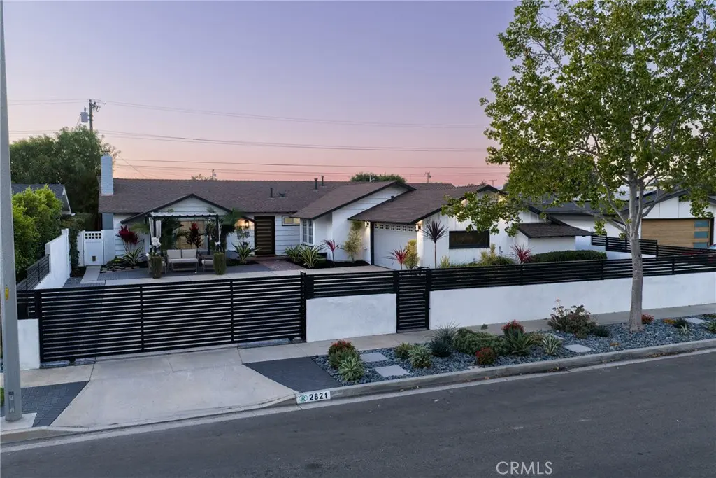 Single Family Residence for sale at 2821 Tigertail, Los Alamitos, CA featuring 4 beds and 3 baths
