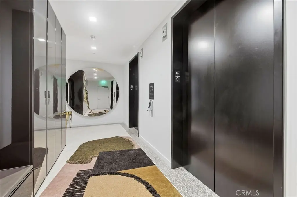 Residential Lease for rent at 9000 W 3rd ST 409, Los Angeles, Los Angeles County, CA featuring 1 bed and 2 baths