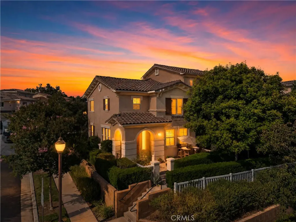 Condominium for sale at 28947 Frankfort, Temecula, CA featuring 3 beds and 3 baths
