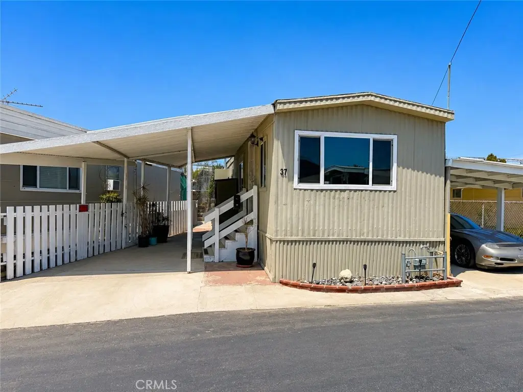 Manufactured In Park for sale at 20315 Denker Ave 37, Torrance, CA featuring 1 bed and 1 bath