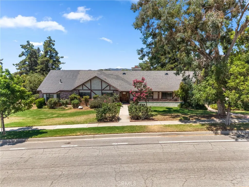 Single Family Residence for sale at 13195 Serape Court, Yucaipa, CA featuring 6 beds and 3 baths