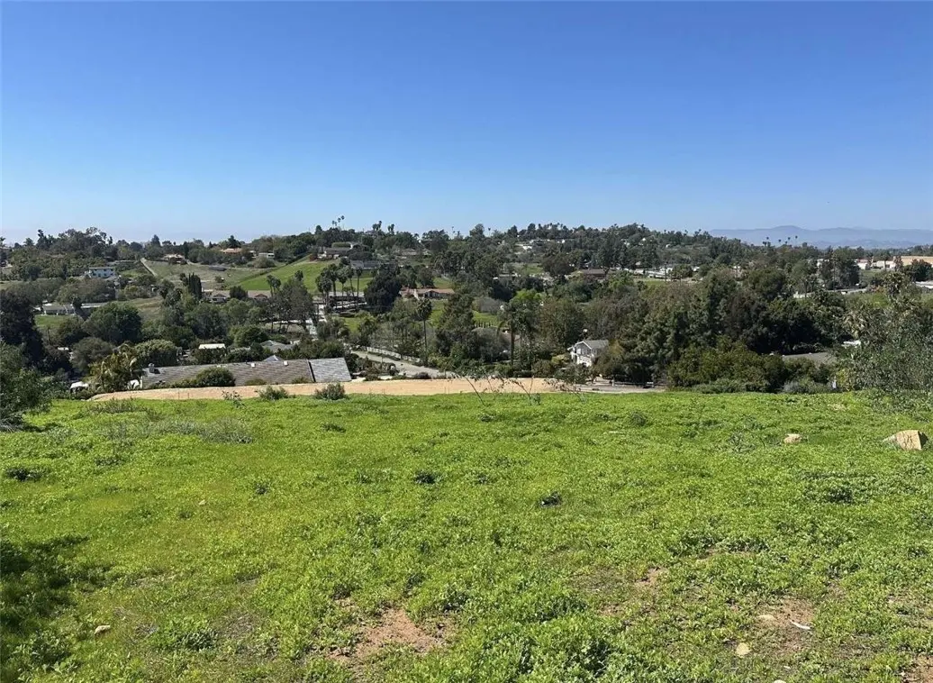 2234 Tierra Verde Road, Vista, CA — listing photo 1