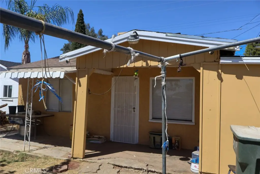 3819 Mitchell, Bakersfield, CA — listing photo 1