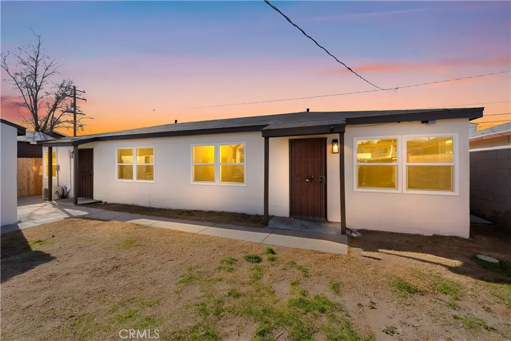 Residential Lease for rent at 44945 Trevor Avenue, Lancaster, Los Angeles County, CA featuring 2 beds and 1 bath