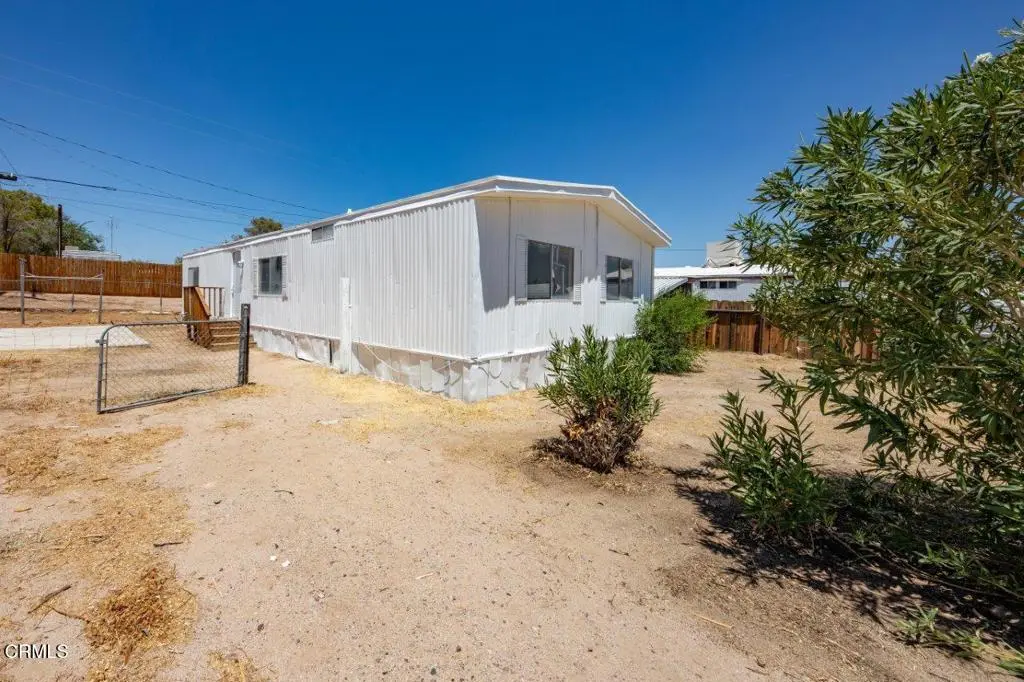 1404 W Langley Avenue, Ridgecrest, CA — listing photo 1