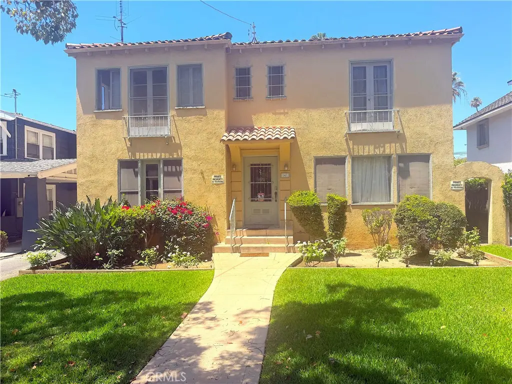 Quadruplex for sale at 141 N Bonnie Avenue, Pasadena, CA