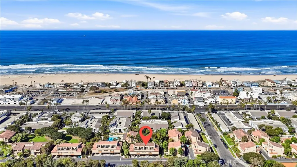 16971 Bluewater Lane 70, Huntington Beach, CA — listing photo 1