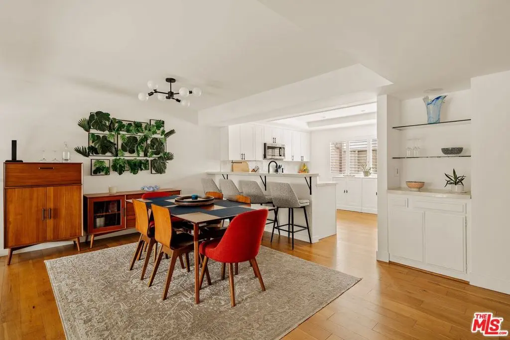 Condominium for sale at 4600 Glencoe Avenue 2, Los Angeles, CA featuring 3 beds and 3 baths