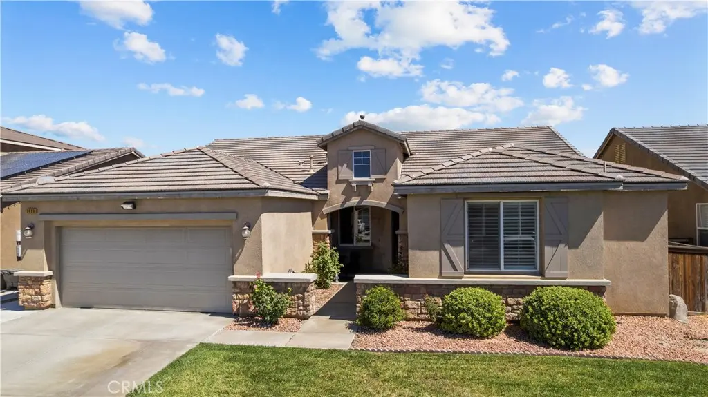 3023 Erica, Rosamond, CA — listing photo 1