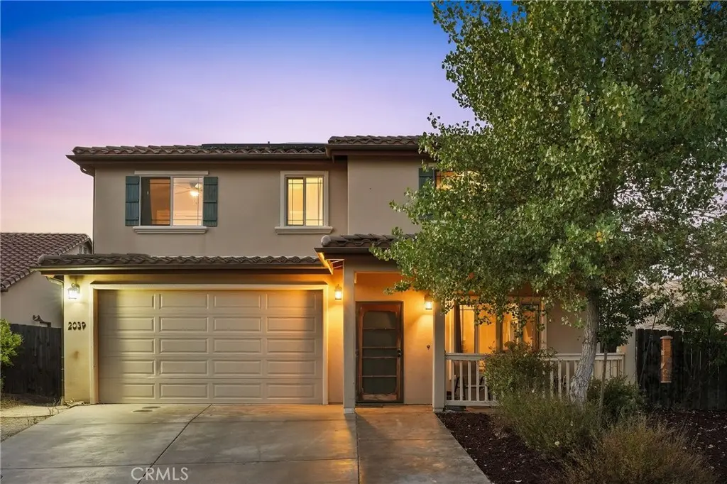 2039 Vista Oaks Way, Paso Robles, CA — listing photo 1