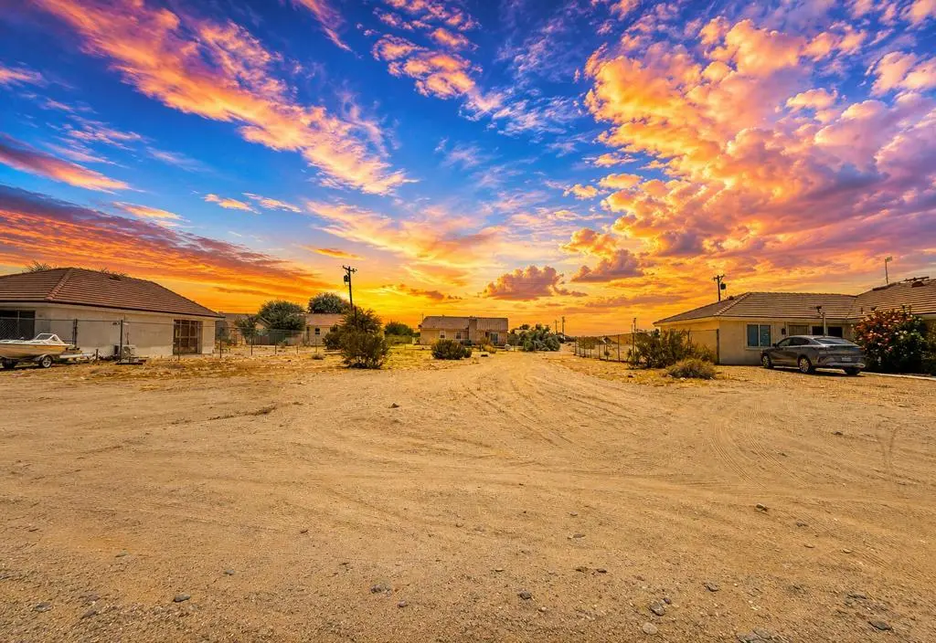 1285 Red Sea Avenue, Thermal, CA — listing photo 1