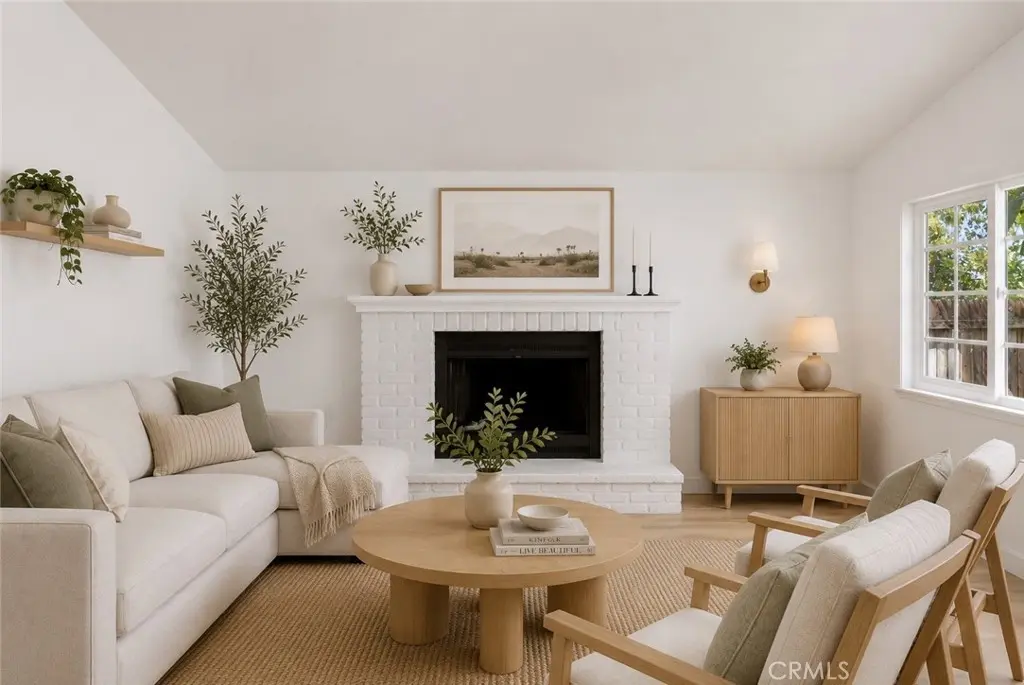 Single Family Residence for sale at 54105 Avenida Mendoza, La Quinta, CA featuring 3 beds and 2 baths
