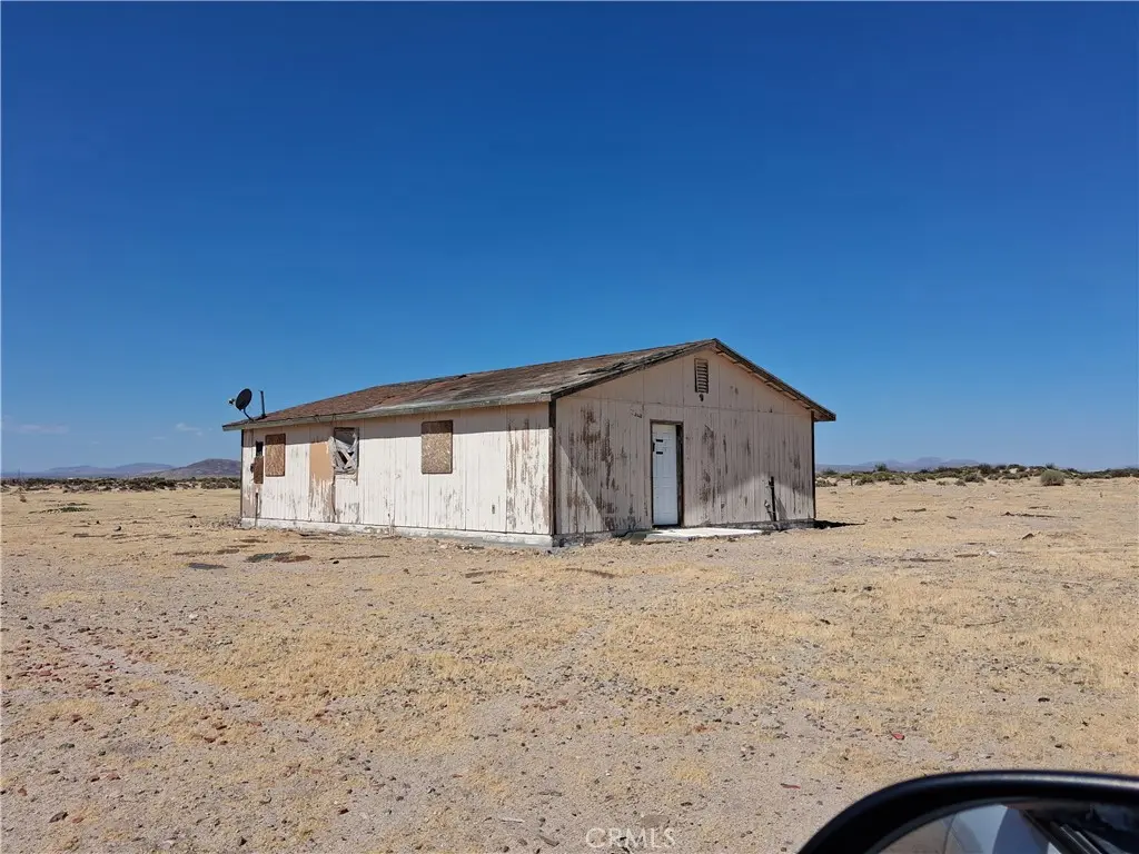 34115 Mountain View, Hinkley, CA — listing photo 1