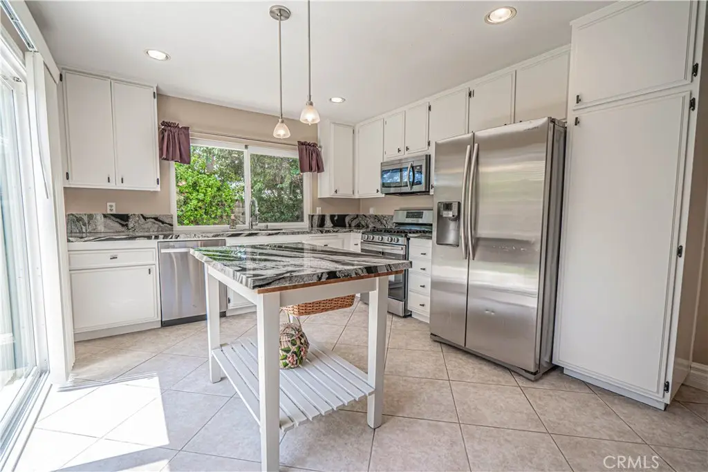 25557 Alesna, Valencia, CA — listing photo 1
