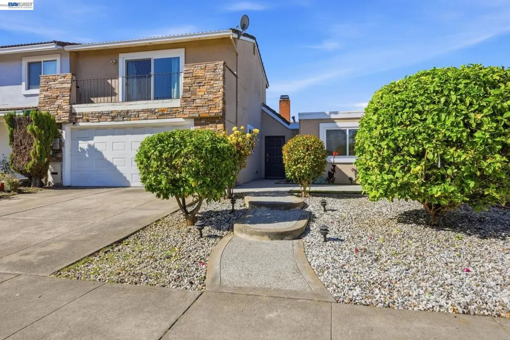 Residential for sale at 33253 Lake Pyramid St, Fremont, CA featuring 3 beds and 2 baths