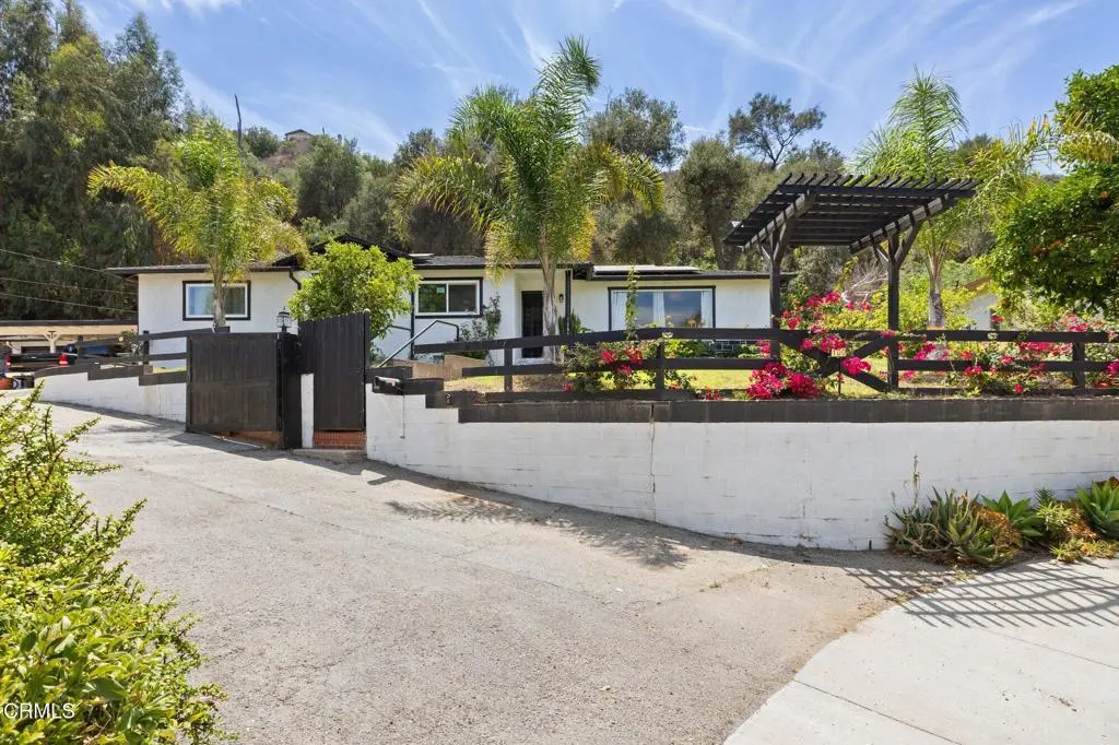 1000 Cadway Street, Santa Paula, CA — listing photo 1