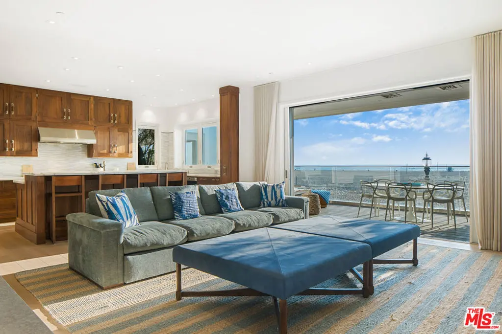 Residential Lease for rent at 1347 Palisades Beach Road, Santa Monica, Los Angeles County, CA featuring 4 beds and 5 baths