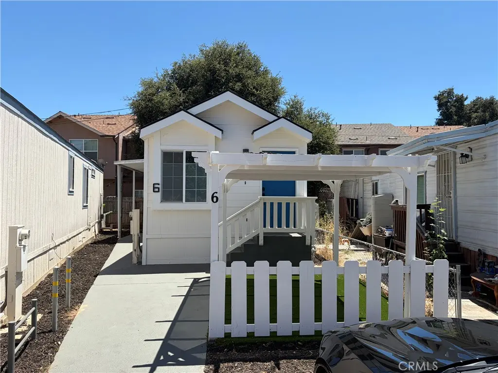 Manufactured In Park for sale at 5715 Santa Cruz 6, Atascadero, CA featuring 1 bed and 1 bath