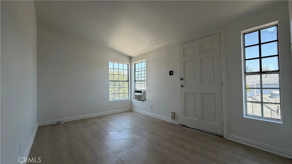 Residential Lease for rent at 4769 Dozier Street, Los Angeles, Los Angeles County, CA featuring 2 beds and 1 bath