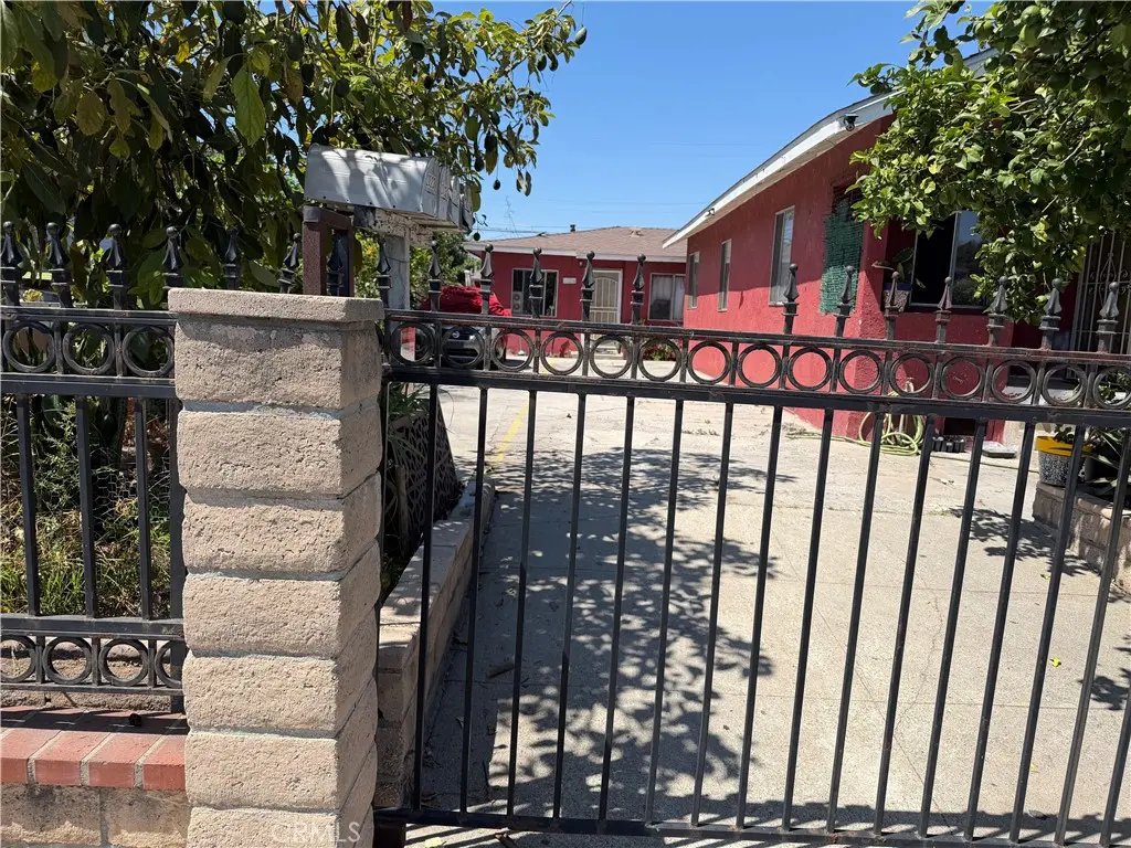 Quadruplex for sale at 2023 E 76th, Los Angeles, CA