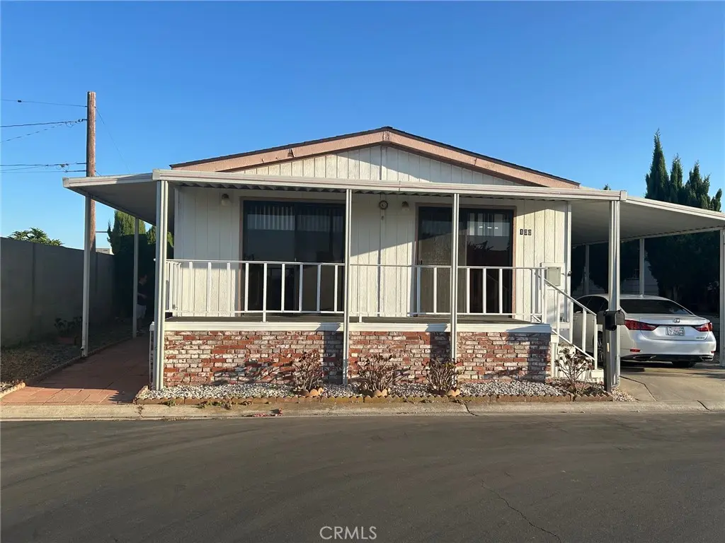 Manufactured In Park for sale at 10200 Bolsa Ave 100, Westminster, CA featuring 3 beds and 2 baths
