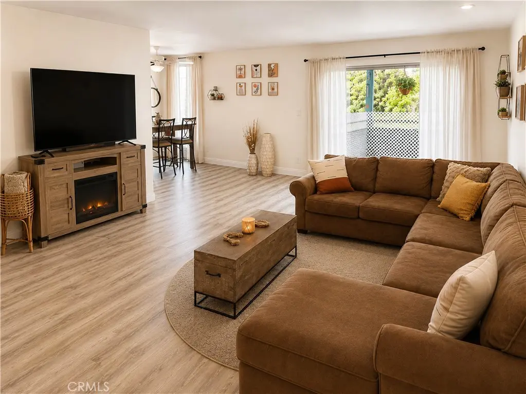 Residential Lease for rent at 3700 Dean 2106, Ventura, Ventura County, CA featuring 2 beds and 2 baths