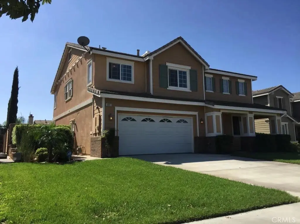 Single Family Residence for rent at 16651 Limekin, Fontana, CA featuring 4 beds and 4 baths