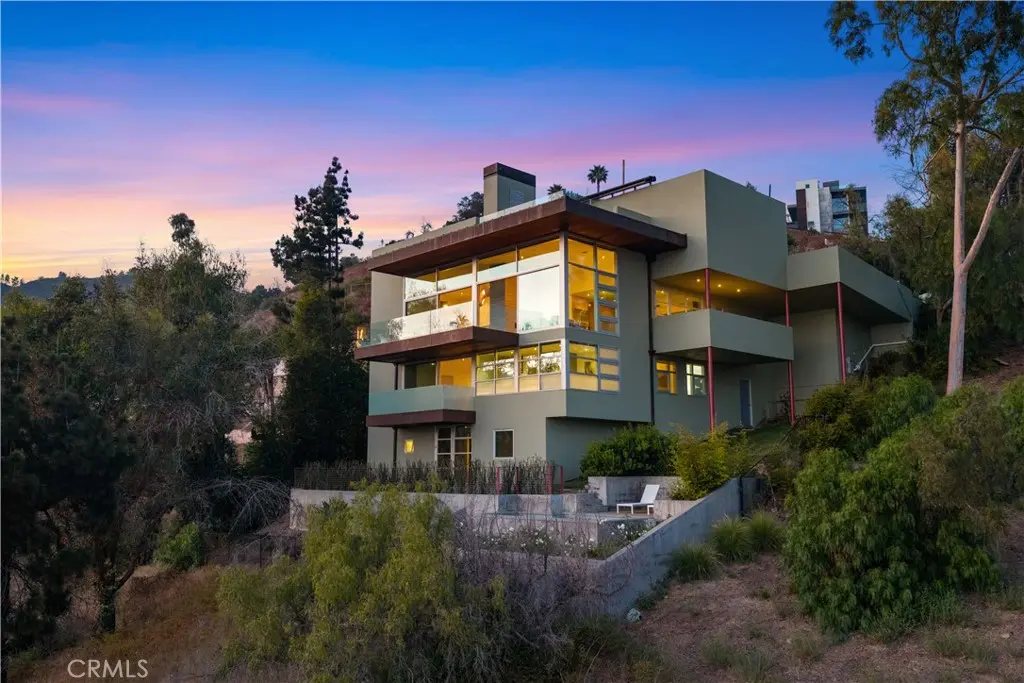 21826 Castlewood Drive, Malibu, CA — listing photo 1